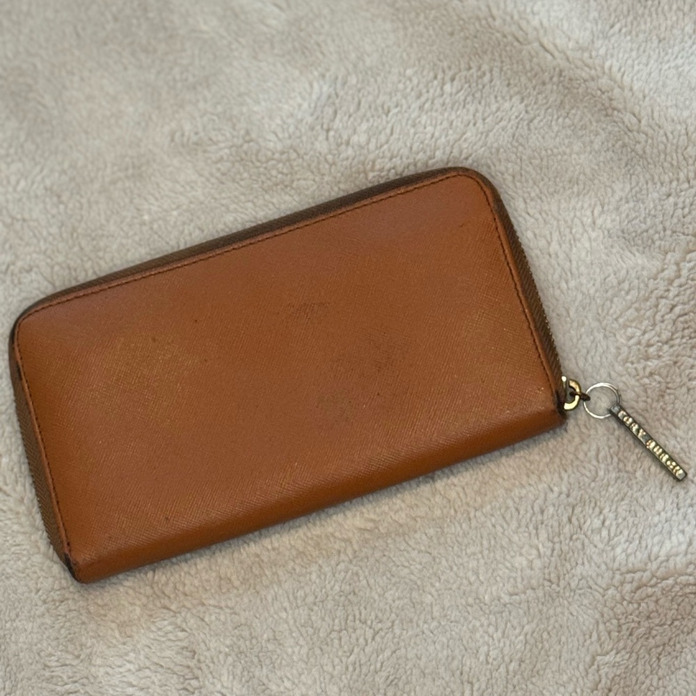 Tory Burch Tan Leather Zip Wallet - Picture 2 of 9